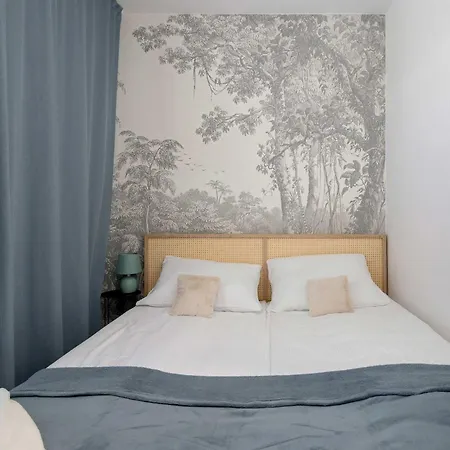 Borowikowa Comfortable Parking By Renters * Jastrzębia Góra