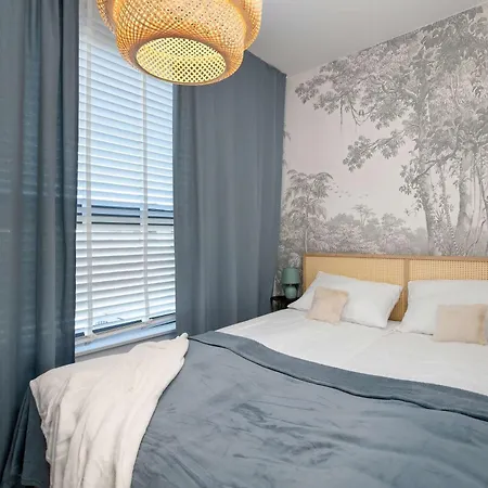 شقة Baltycka Oaza - Z Parkingiem - Basen, Sauna, Jacuzzi By Renters *